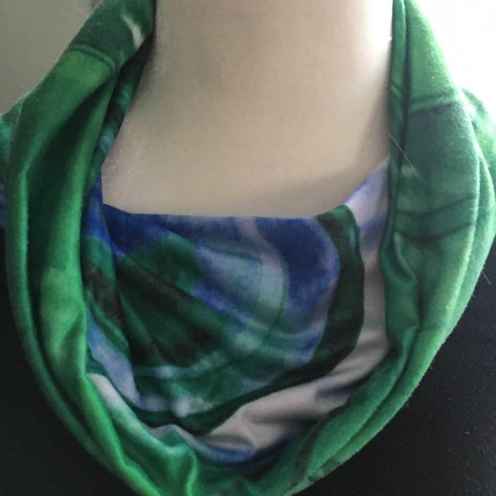 Ladies top - Picture 3 of 4